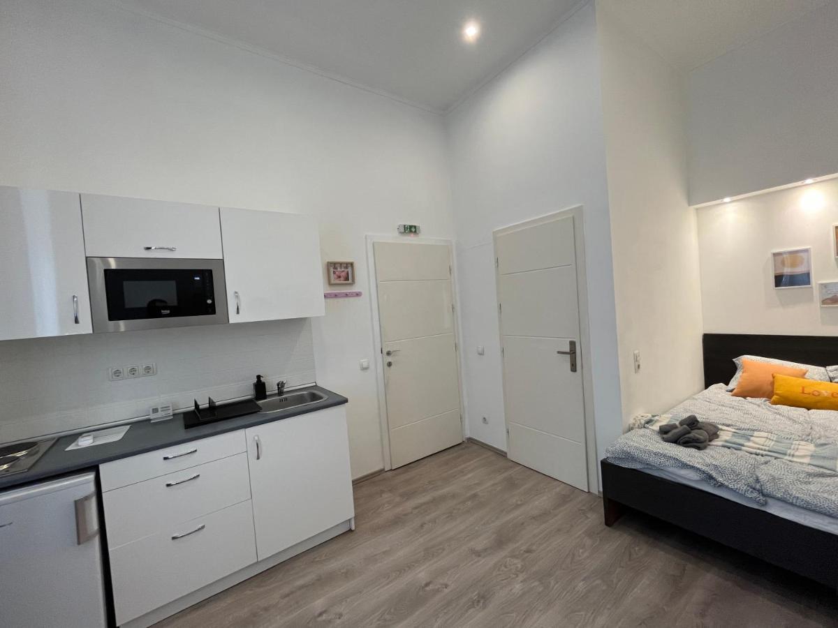 D58 Superior Apartments In The City Center Будапеща Екстериор снимка